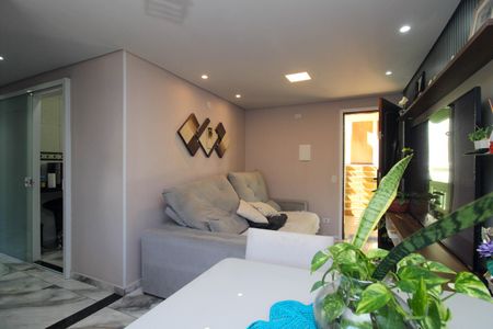 Sala  de apartamento para alugar com 3 quartos, 65m² em Parque Pinheiros, Taboão da Serra