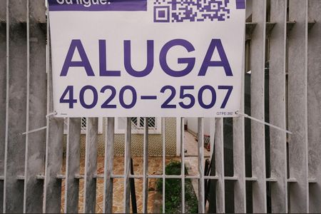 Casa para alugar com 361m², 4 quartos e 1 vaga Casa para alugar com 361m², 4 quartos e 1 vagaPlaquinha