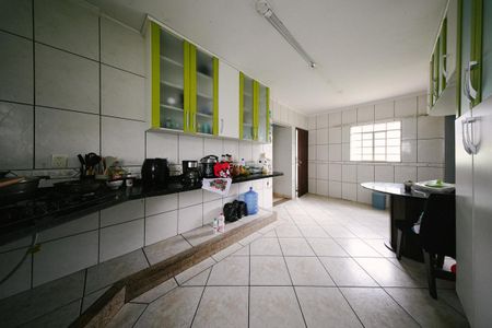 Casa para alugar com 361m², 4 quartos e 1 vaga Casa para alugar com 361m², 4 quartos e 1 vagaCozinha