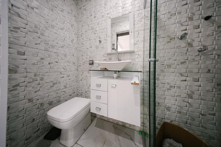 Casa para alugar com 361m², 4 quartos e 1 vaga Casa para alugar com 361m², 4 quartos e 1 vagaBanheiro de Serviço