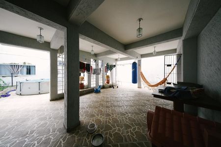 Casa para alugar com 361m², 4 quartos e 1 vaga Casa para alugar com 361m², 4 quartos e 1 vagaÁrea de Serviço/Espaço Gourmet