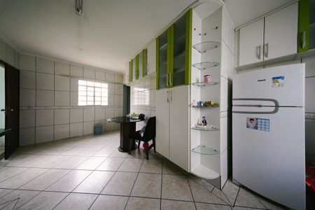 Casa para alugar com 361m², 4 quartos e 1 vaga Casa para alugar com 361m², 4 quartos e 1 vagaCozinha