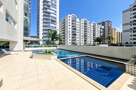 Apartamento para alugar com 101m², 3 quartos e 2 vagas Apartamento para alugar com 101m², 3 quartos e 2 vagasÁrea comum - Piscina
