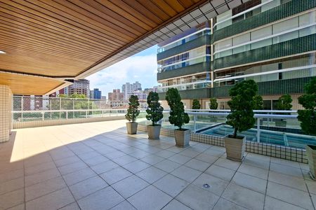 Apartamento para alugar com 101m², 3 quartos e 2 vagas Apartamento para alugar com 101m², 3 quartos e 2 vagasÁrea comum - Piscina