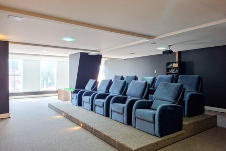 Apartamento para alugar com 101m², 3 quartos e 2 vagas Apartamento para alugar com 101m², 3 quartos e 2 vagasCinema