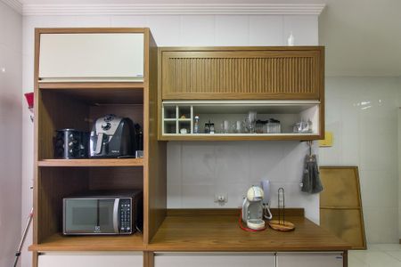 Apartamento para alugar com 101m², 3 quartos e 2 vagas Apartamento para alugar com 101m², 3 quartos e 2 vagasCozinha
