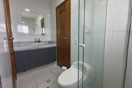 Apartamento para alugar com 101m², 3 quartos e 2 vagas Apartamento para alugar com 101m², 3 quartos e 2 vagasBanheiro da suite 2 e 3