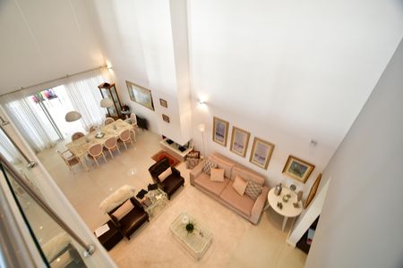 Casa de condomínio à venda com 388m², 3 quartos e 6 vagasMezanino