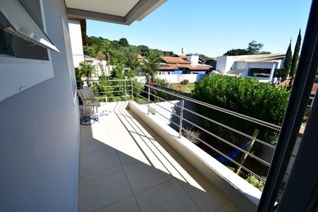 Casa de condomínio à venda com 388m², 3 quartos e 6 vagasQuarto 3 - Suíte Sacada