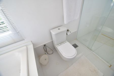 Casa de condomínio à venda com 388m², 3 quartos e 6 vagasBanheiro Suíte