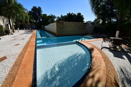 Casa de condomínio à venda com 388m², 3 quartos e 6 vagasÁrea comum - Piscina