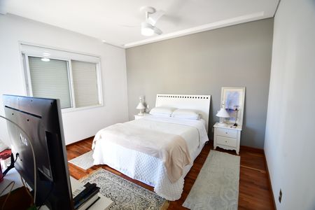 Casa de condomínio à venda com 388m², 3 quartos e 6 vagasQuarto 3 - Suíte