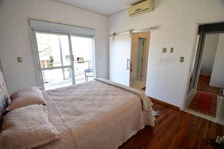 Casa de condomínio à venda com 388m², 3 quartos e 6 vagasQuarto 1