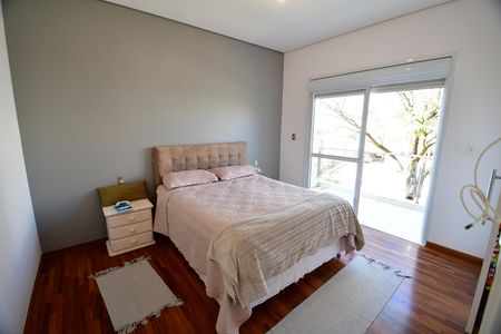 Casa de condomínio à venda com 388m², 3 quartos e 6 vagasQuarto 1