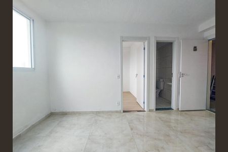 Apartamento para alugar com 34m², 2 quartos e sem vaga Apartamento para alugar com 34m², 2 quartos e sem vagaSala