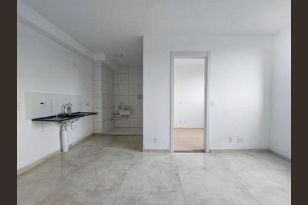Apartamento para alugar com 34m², 2 quartos e sem vaga Apartamento para alugar com 34m², 2 quartos e sem vagaSala