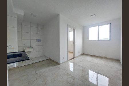 Apartamento para alugar com 34m², 2 quartos e sem vaga Apartamento para alugar com 34m², 2 quartos e sem vagaSala