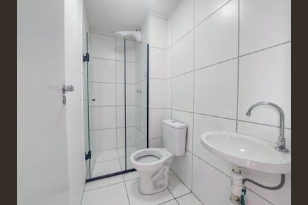Apartamento para alugar com 34m², 2 quartos e sem vaga Apartamento para alugar com 34m², 2 quartos e sem vagaBanheiro
