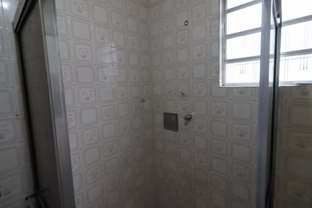 Casa para alugar com 80m², 2 quartos e 10 vagasBanheiro