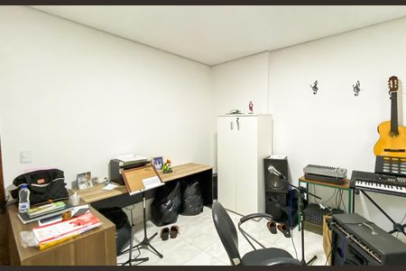 Casa para alugar com 200m², 2 quartos e 1 vaga Casa para alugar com 200m², 2 quartos e 1 vagaQuarto 1
