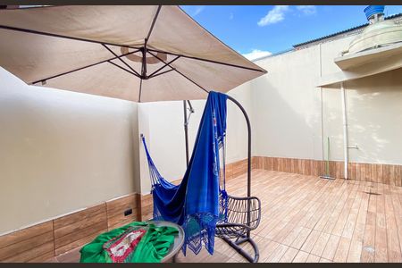 Casa para alugar com 200m², 2 quartos e 1 vaga Casa para alugar com 200m², 2 quartos e 1 vagaÁrea de Serviço