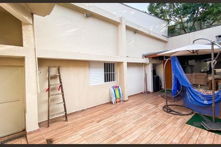 Casa para alugar com 200m², 2 quartos e 1 vaga Casa para alugar com 200m², 2 quartos e 1 vagaÁrea de Serviço