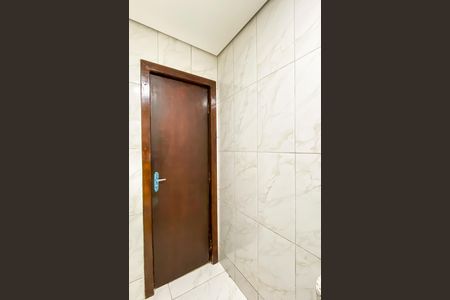 Casa para alugar com 200m², 2 quartos e 1 vaga Casa para alugar com 200m², 2 quartos e 1 vagaBanheiro