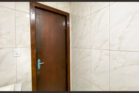 Casa para alugar com 200m², 2 quartos e 1 vaga Casa para alugar com 200m², 2 quartos e 1 vagaBanheiro