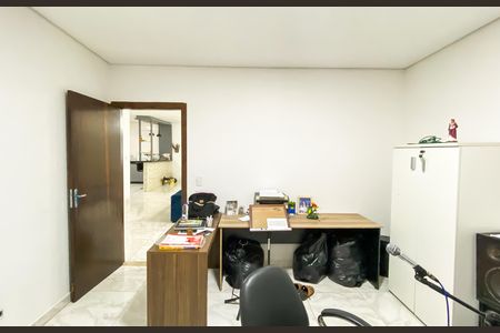 Casa para alugar com 200m², 2 quartos e 1 vaga Casa para alugar com 200m², 2 quartos e 1 vagaQuarto 1