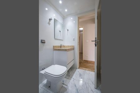Apartamento à venda com 121m², 3 quartos e 2 vagas Apartamento à venda com 121m², 3 quartos e 2 vagasBanheiro