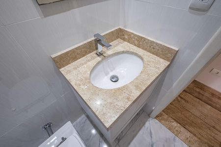 Apartamento à venda com 121m², 3 quartos e 2 vagas Apartamento à venda com 121m², 3 quartos e 2 vagasBanheiro