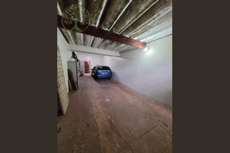 Garagem de casa à venda com 3 quartos, 233m² em Vila Guiomar, Santo André