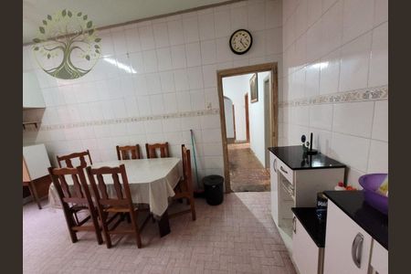 Casa para alugar com 233m², 3 quartos e 3 vagasCozinha