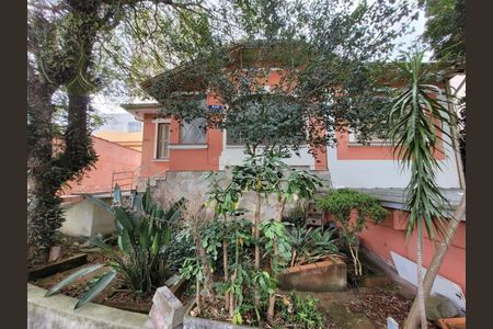 Casa para alugar com 233m², 3 quartos e 3 vagasÁrea externa