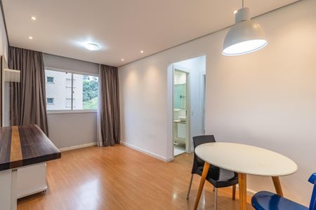 Sala de apartamento para alugar com 2 quartos, 58m² em Centro, Barueri
