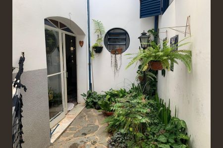 Área externa de casa à venda com 3 quartos, 300m² em Nova Campinas, Campinas