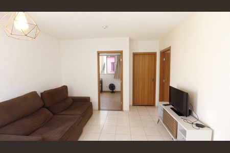 Sala de apartamento para alugar com 2 quartos, 45m² em Jardim Esperança, Cabo Frio