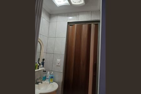 Banheiro  de apartamento à venda com 2 quartos, 47m² em Jardim Santa Adelia, São Paulo