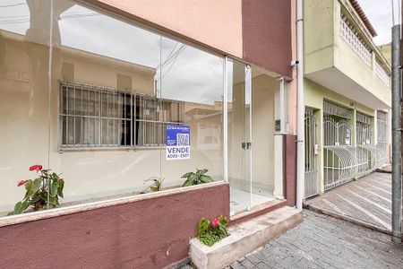 Apartamento à venda com 80m², 2 quartos e 1 vagaFachada + plaquinha