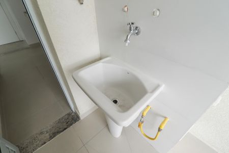 Cozinha e Área de Serviço de apartamento à venda com 2 quartos, 59m² em Vila Bandeirantes, São Paulo