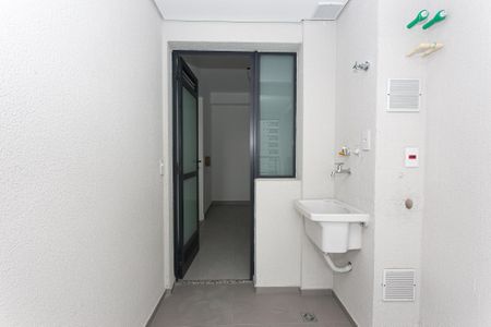 Área de Serviço de apartamento para alugar com 2 quartos, 75m² em Vila Dom Pedro I, São Paulo