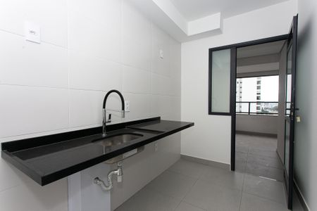 Cozinha de apartamento para alugar com 2 quartos, 75m² em Vila Dom Pedro I, São Paulo