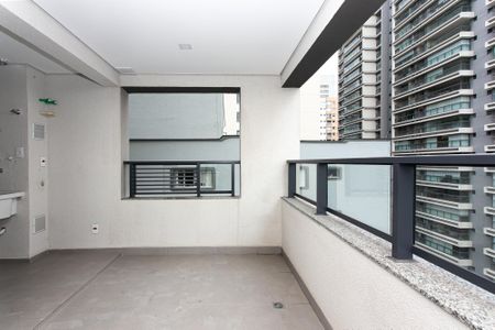 Apartamento para alugar com 75m², 2 quartos e 1 vaga Apartamento para alugar com 75m², 2 quartos e 1 vagaVaranda