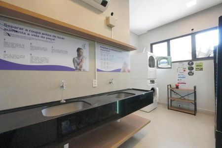 Apartamento para alugar com 75m², 2 quartos e 1 vaga Apartamento para alugar com 75m², 2 quartos e 1 vagaÁrea comum - Lavanderia