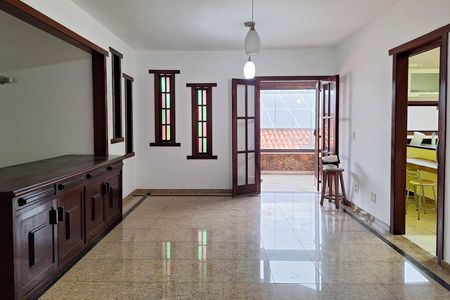 Sala 2 de casa de condomínio à venda com 3 quartos, 380m² em Piratininga, Niterói