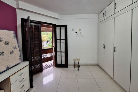 Quarto 1 de casa de condomínio à venda com 3 quartos, 380m² em Piratininga, Niterói