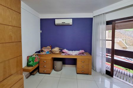 Casa de condomínio à venda com 380m², 3 quartos e 6 vagas Casa de condomínio à venda com 380m², 3 quartos e 6 vagasQuarto 2