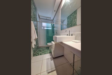 Banheiro 3 de casa de condomínio à venda com 3 quartos, 380m² em Piratininga, Niterói
