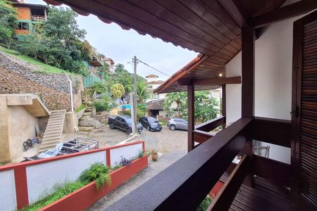 Casa de condomínio à venda com 380m², 3 quartos e 6 vagas Casa de condomínio à venda com 380m², 3 quartos e 6 vagasQuarto 2
