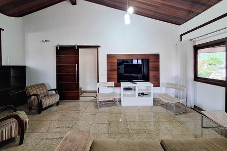 Casa de condomínio à venda com 380m², 3 quartos e 6 vagas Casa de condomínio à venda com 380m², 3 quartos e 6 vagasSala 1